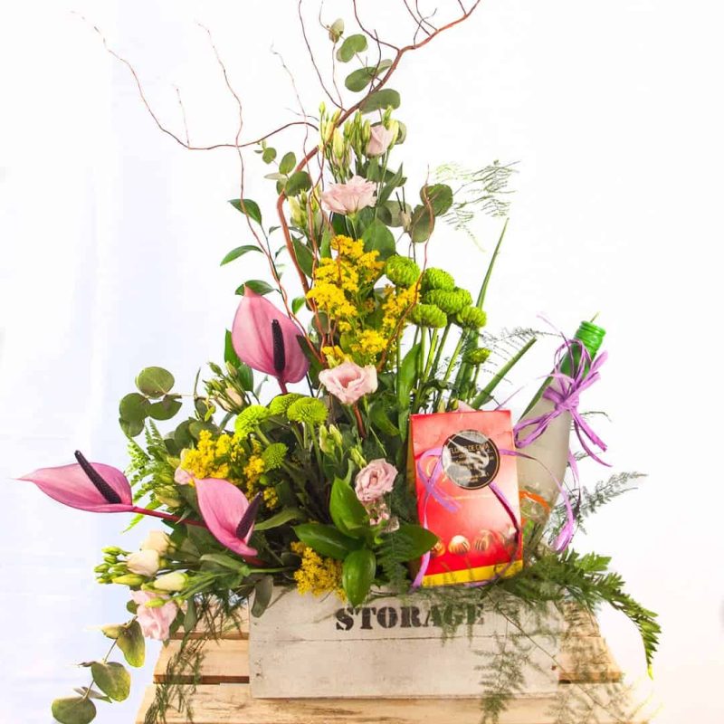 Bella composición de flores para el Día de la Madre a domicilio en Toledo
